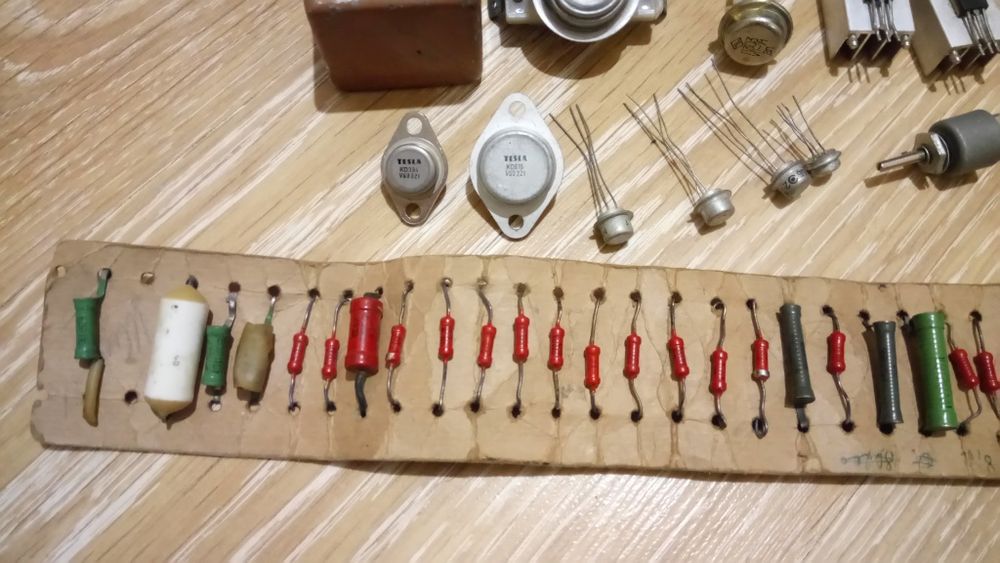 Резистор диод транзистор микросхема радиодетали конденсатор запчасти