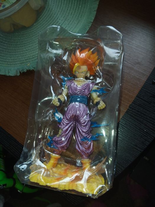 Sprzedam figurkę dragon ball gochan