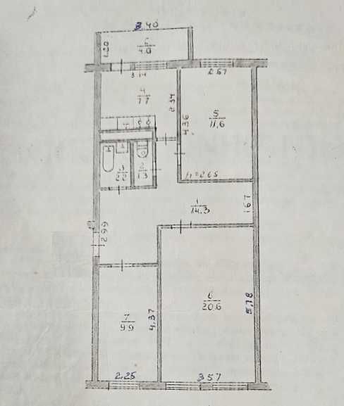 Продається житлова 3-кімнатна квартира на 2-поверсі біля парку...