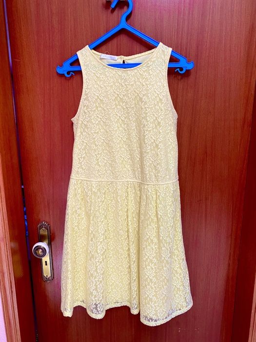 PROMOD Vestido renda amarelo claro (M)