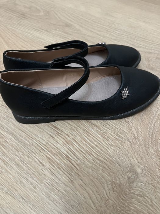 Туфлі чорні святкові для дівчинки розмір 36