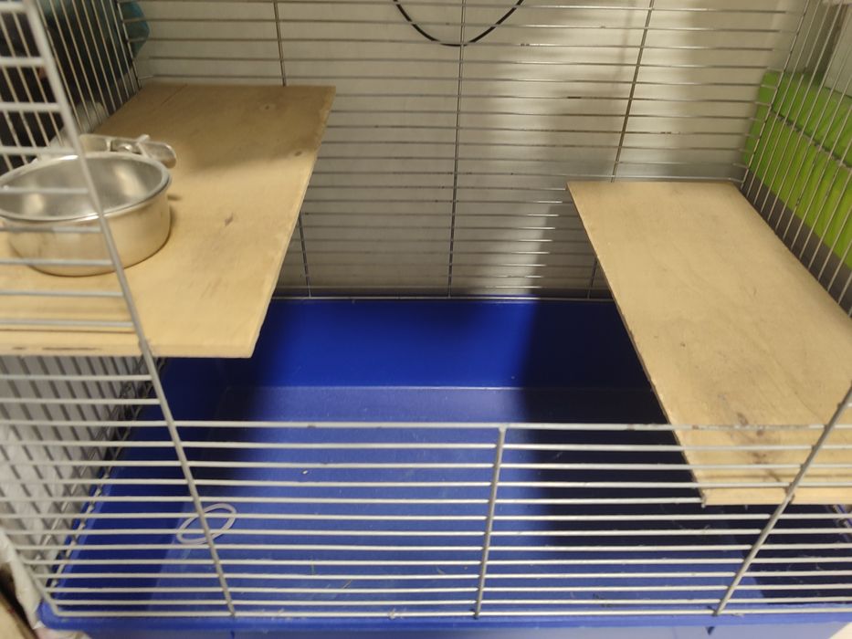 Продаю клітку для шиншили