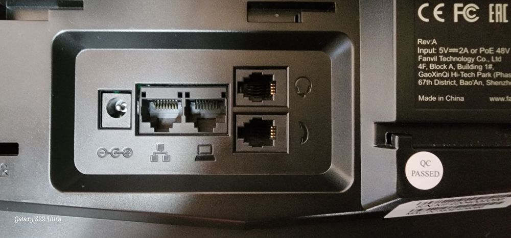 Профессиональный IP-телефон Fanvil X4U