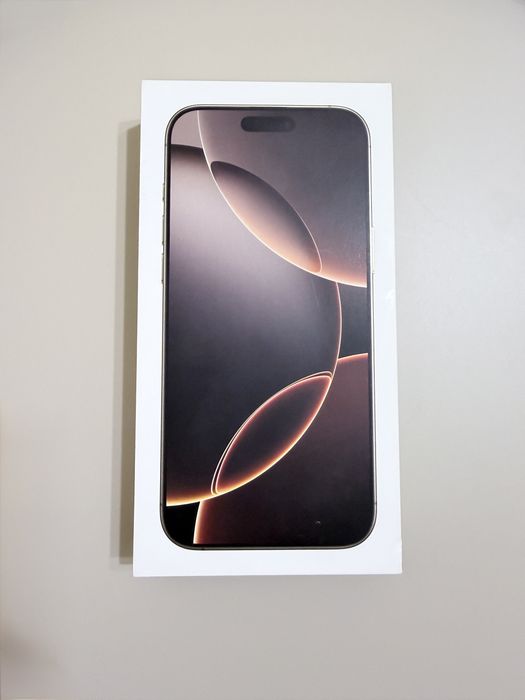 iPhone 16 Pro Max 256 ГБ Desert Titanium+оригінальний чохол