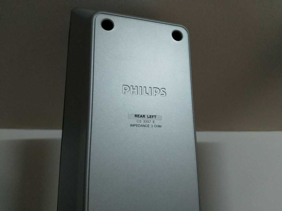 Par de colunas Philips CS3357E para sistema Home Theatre