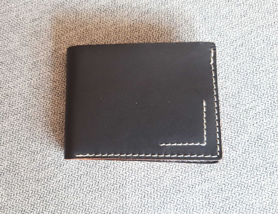 Carteira ZARA MAN em pele genuína.