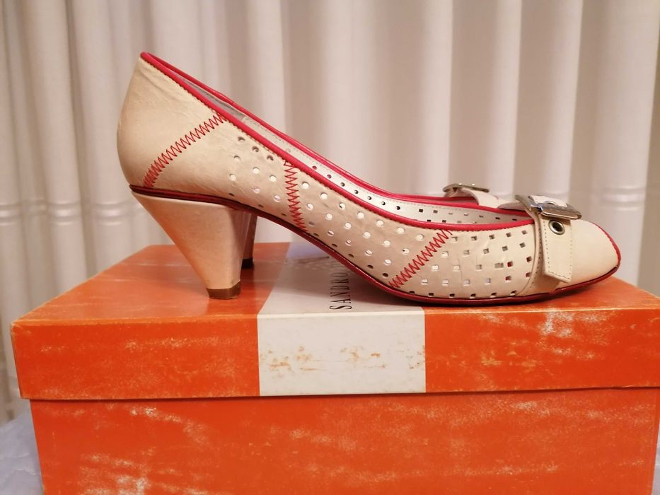 Sapatos Sandro Pinto