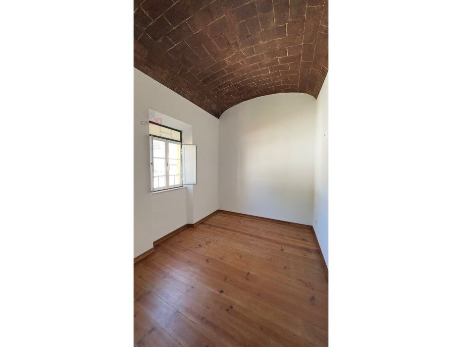Arrenda-se apartamento T2 no Centro Histórico de Évora