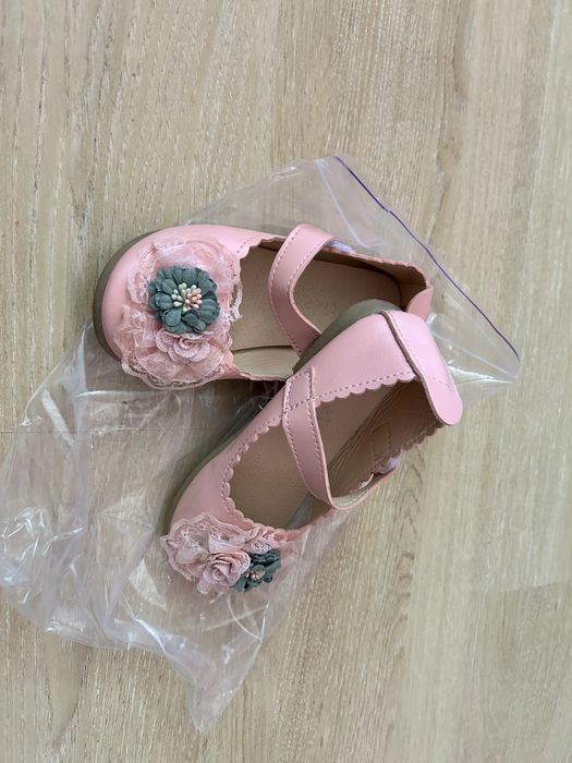 Туфли на девочку