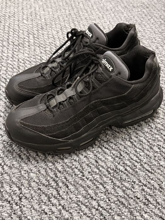 Nike air max 95 triple black