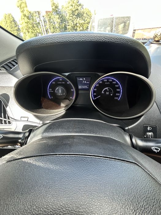 Продам Hyundai ix35