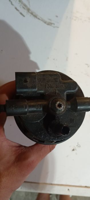 Корпус паливного фільтра Рено Лагуна