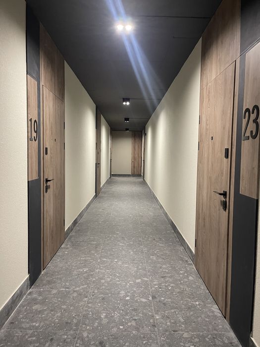 2-кімнатна квартира з новим дизайнерським ремонтом