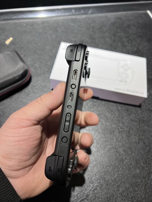 Anbernic RG40XX H консоль