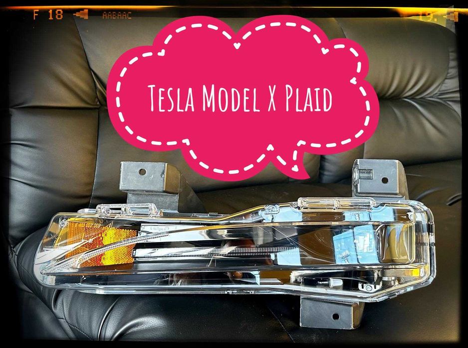 Фара протитуманна права Tesla Model X Plaid Б/У 1621195-00-C