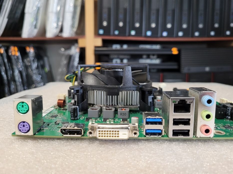 Комплект s1151 FUJITSU + i7-7700 материнcька плата і процесор