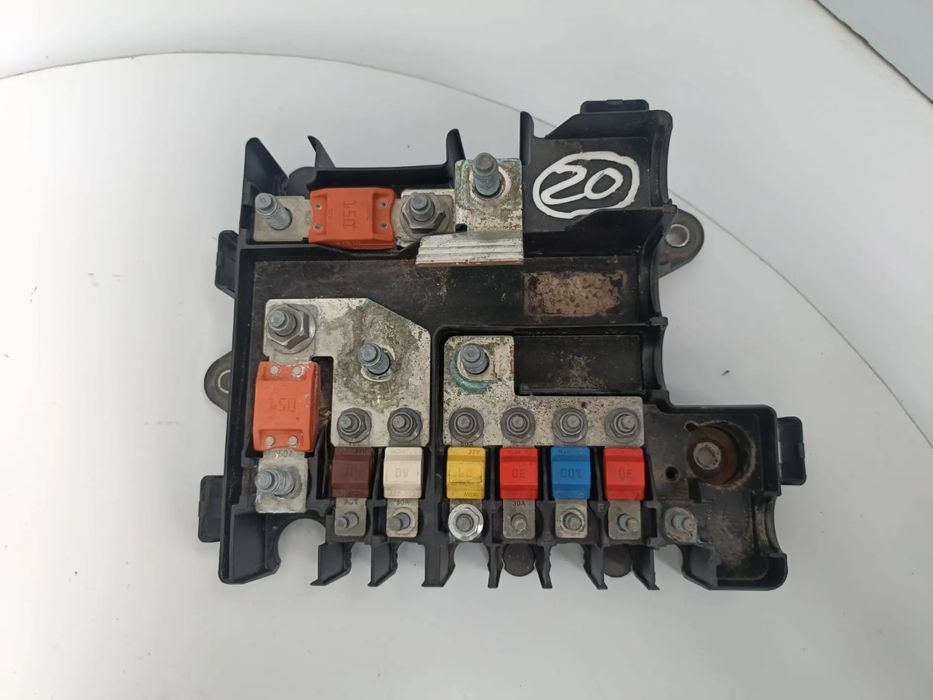 Caixa fusíveis da bateria IVECO Daily VI