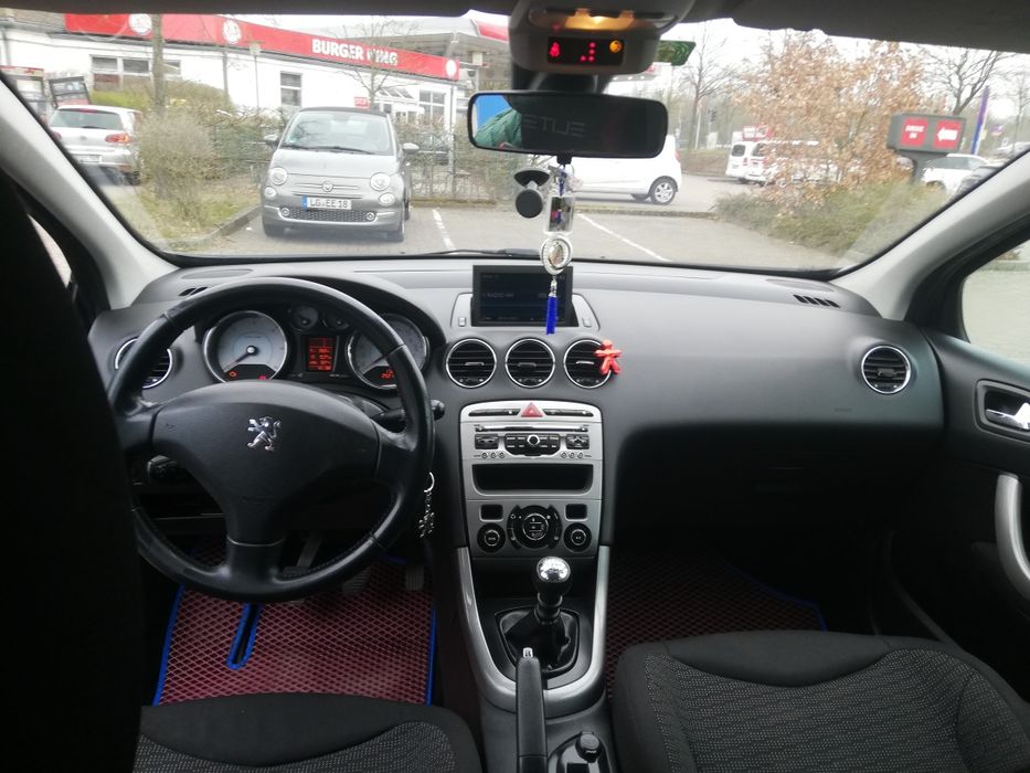 Пежо 308св 1,6дизель