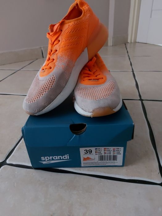 Buty sportowe 39