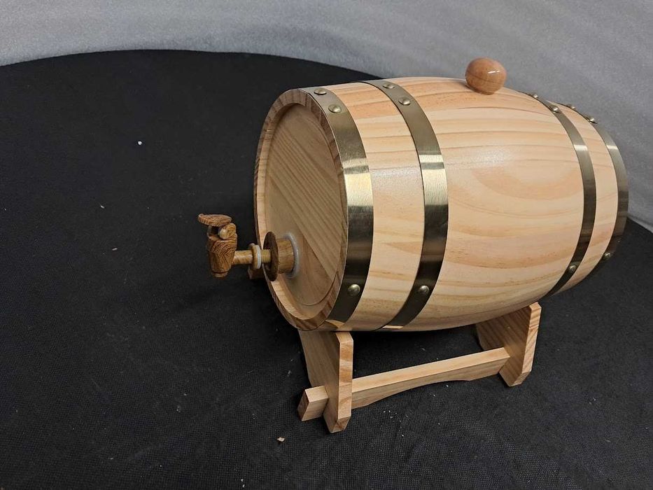 Beczka drewniana sosnowa 2.2 litra do napojów alkocholowych