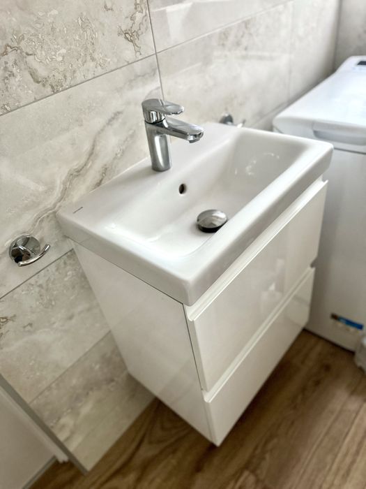 Umywalka z szafkką 50x62 cm łazienka biały Nowy Cersanit