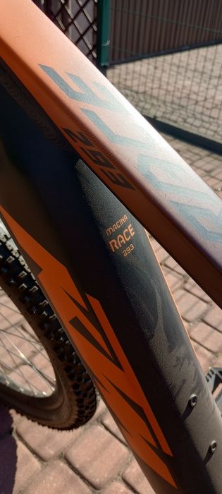 rower elektryczny KTM Macina Race 293