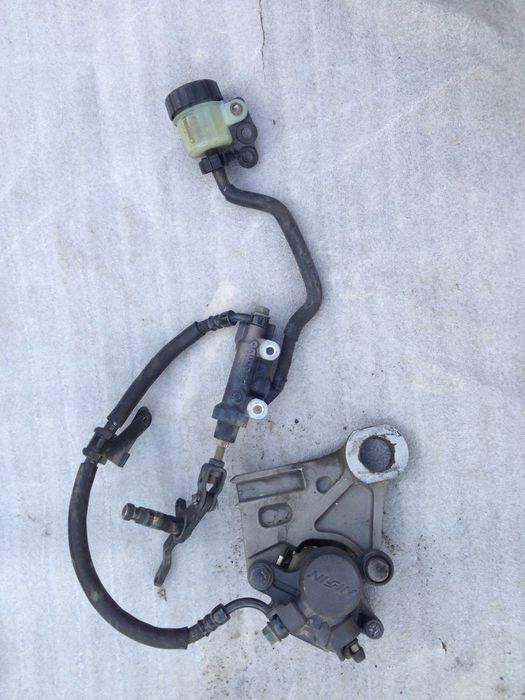 Тормозна машинка система взборі yamaha fz6  диск маятник супорт