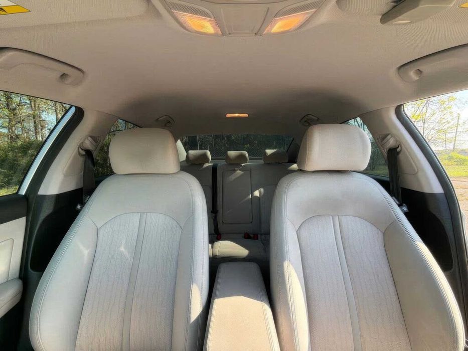 Hyundai Sonata Hybrid Limited      2017