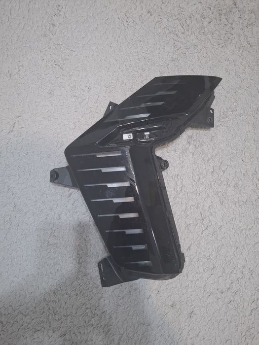 Lampa przednia lewa Renault Clio 5