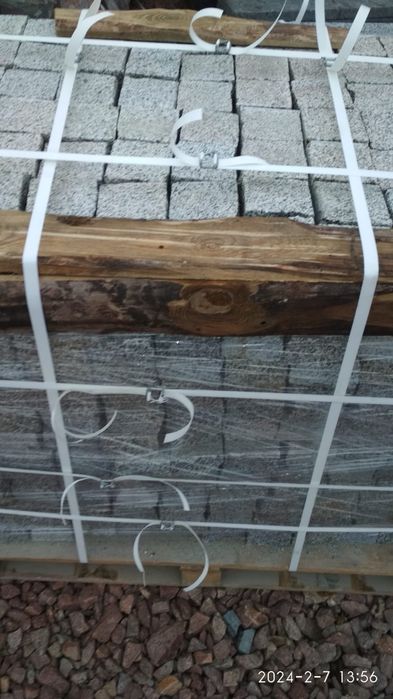 Бруківка, брусчатка гранітна колота 10×10×5  та Пилена від 980 грн