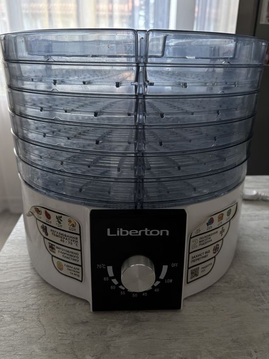 Сушарка для овочів LIBERTON LFD-5523P