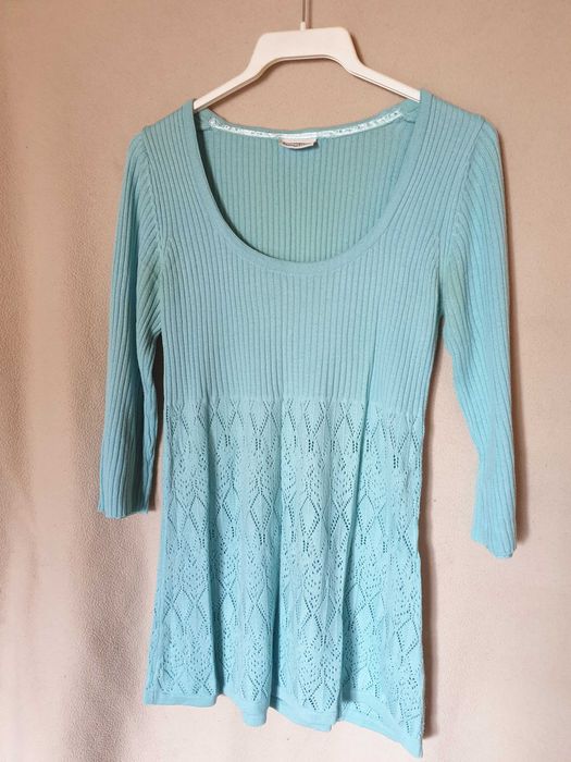 miętowa, zdobiona bluzka