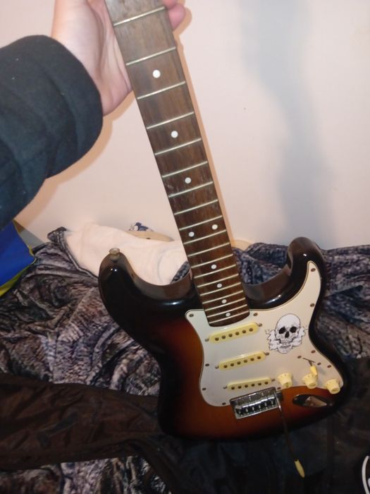 Guitarra elétrica sx