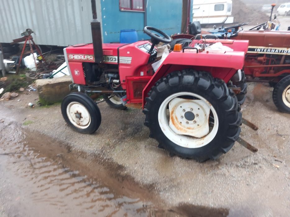 Trator  lambardini 4x4 , com Matricula