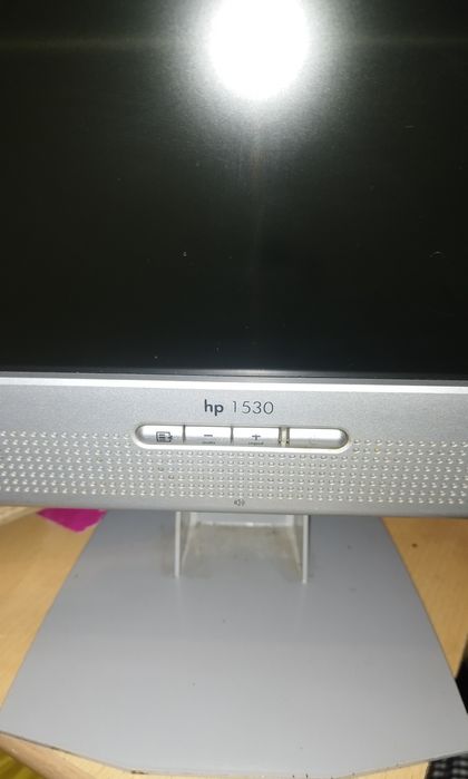 Monitor HP 1530 15” LCD sprawny