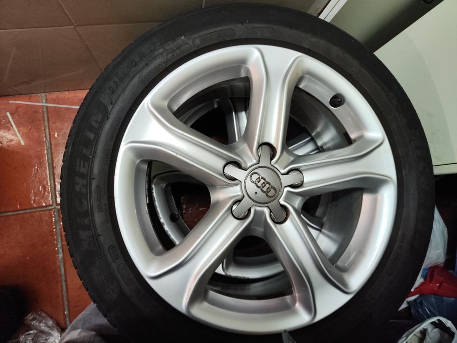 Jantes Audi sem Pneus .