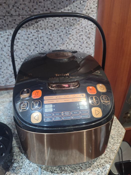 Продам мультиварку Tefal