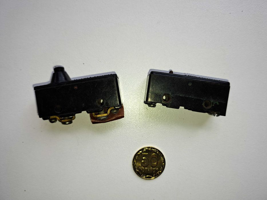 Советский микропереключатель МП2101