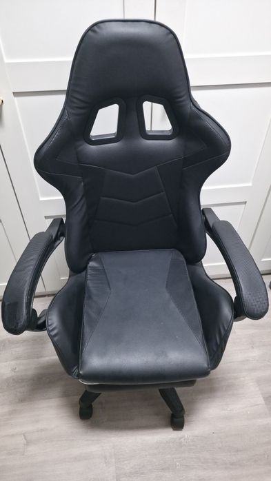 Cadeira Gaming Bigzziacom Apoio Ergonómico para os Pés | Giratória a 90°