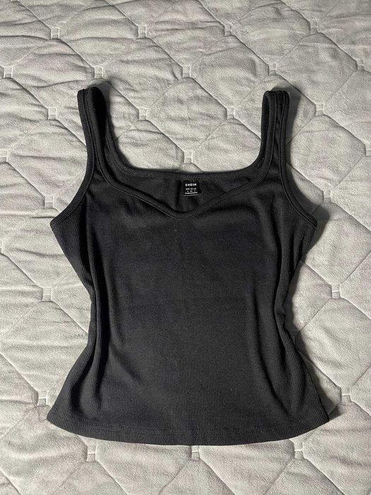 Y2K Shein Black Ribbed Tank Top with Sweetheart Neckline - Size S