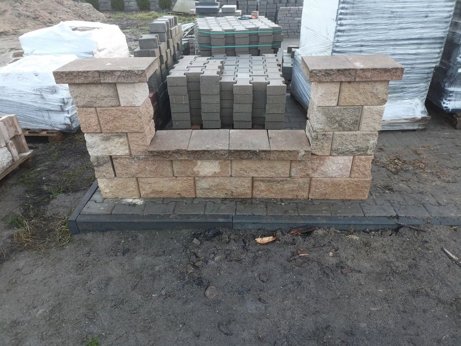 Pustak ogrodzeniowy. Ogrodzenie splitowane