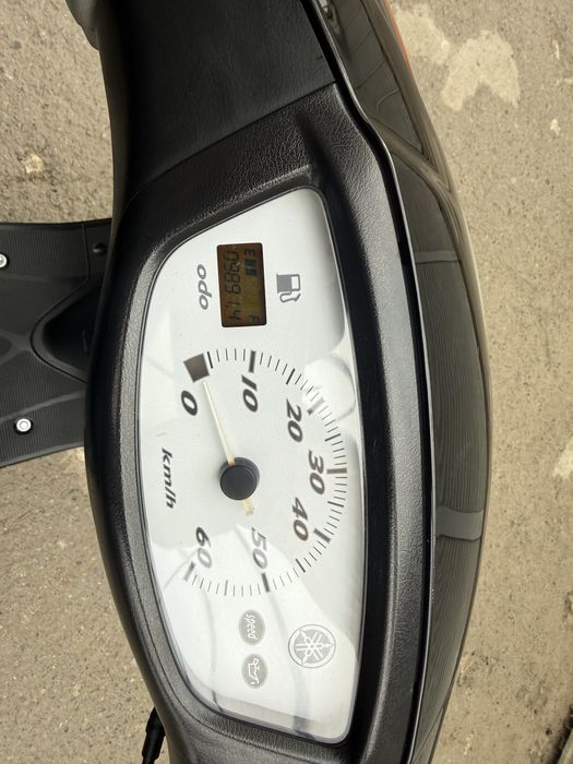 Yamaha Jog sa16 з контейнера
