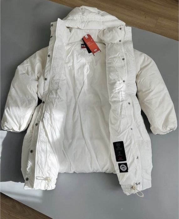 Куртка пуховик Levis