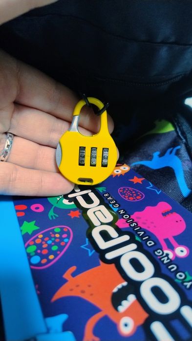 Coopack NOWY świecący plecak do przedszkola dinozaury Led USB 8 litr
