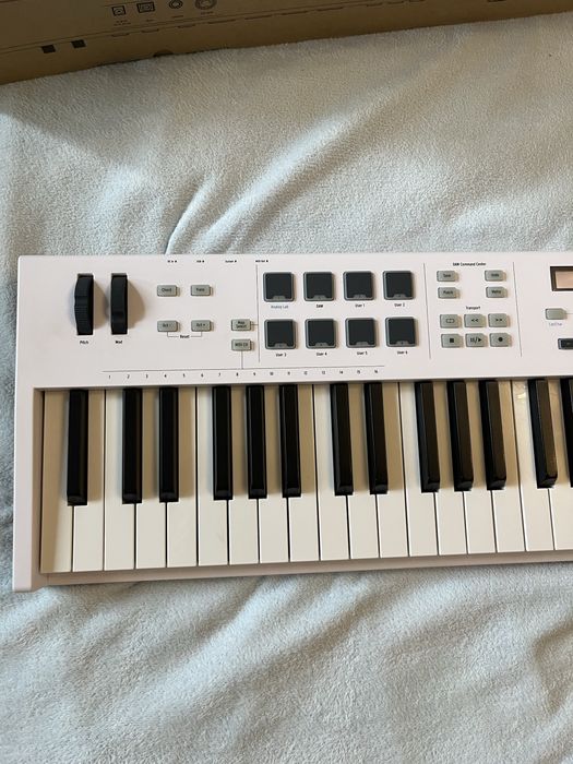 Midi клавіатура Arturia keylab 88 essential