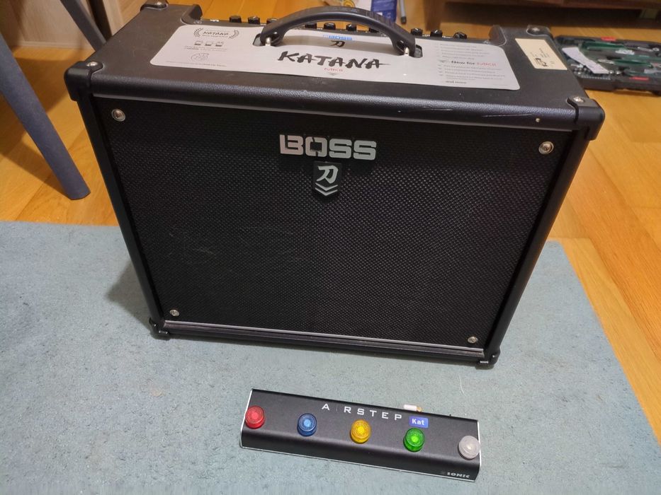 Amplificador Boss Katana 100 MK2 + Airstep KAT