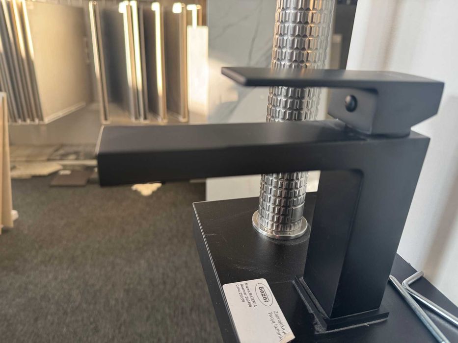 Bateria umywalkowa czarny mat Valvex Ars - 170 zł