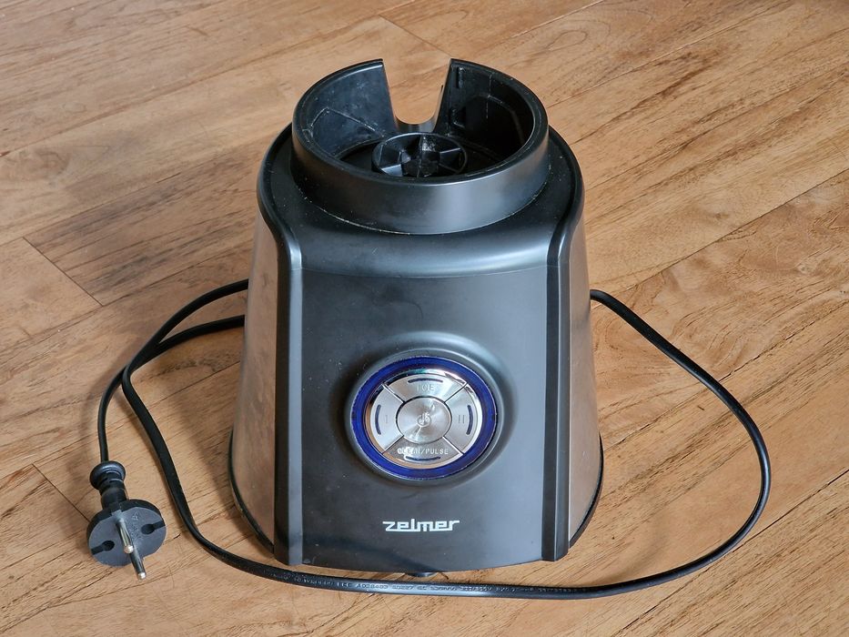 Blender kielichowy Zelmer 600W plus kielich do naprawy