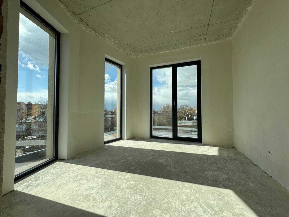 БЕЗ КОМІСІЇ Продаж 3-кім квартири в елітній новобудові на вул. Окружна