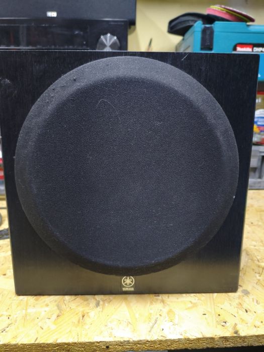 Subwoofer aktywny Yamaha YST-SW012